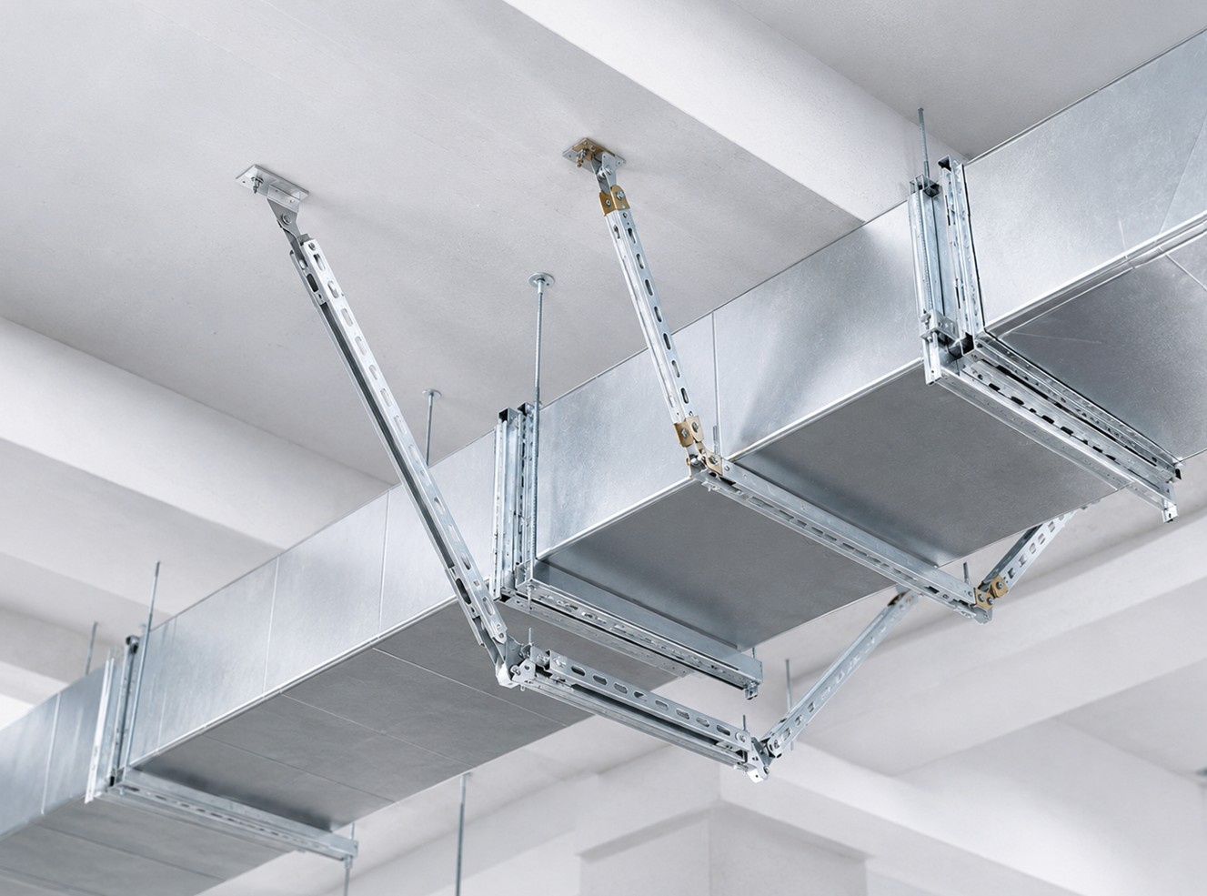 HVAC duct seismic bracing for rectangular and round ductwork